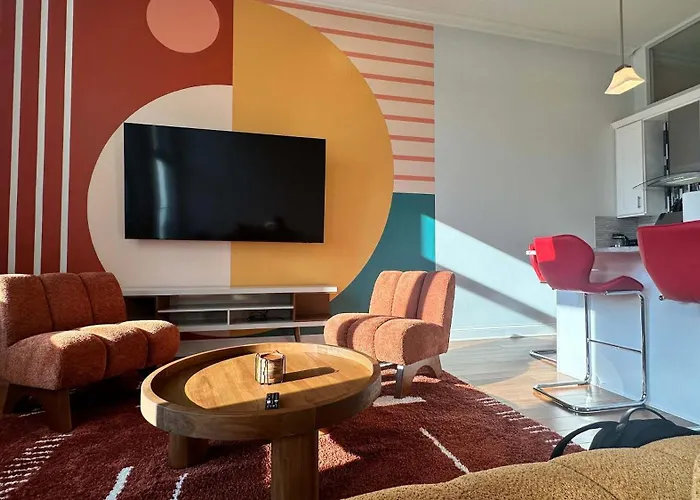 Chic 2 Bedroom 1 Parking Sleeps 6 Chicago